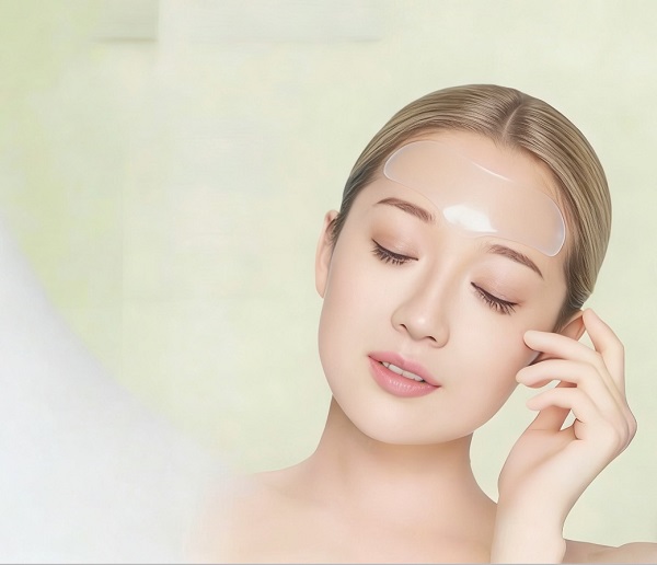 Testování silikonových náplastí CMALLBIO redukujících vrásky v reálném světě: Jsou to 